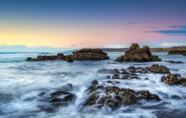 Beach, the ocean, rocks, horizon