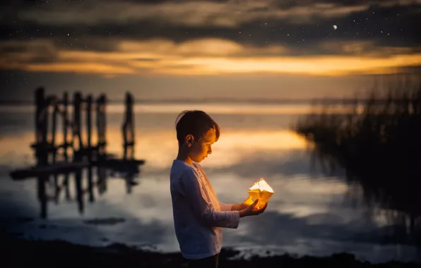 Picture night, boy, boat