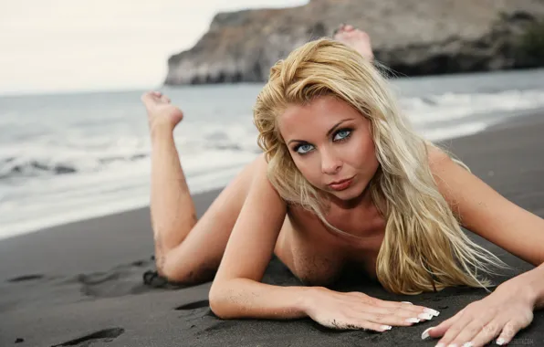 Desert, model, blonde, desert, model, blonde, lea tyron, Whether Tyrone
