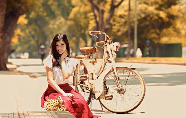 Picture girl, bike, smile
