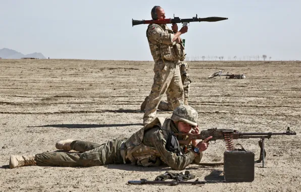 Picture soldiers, training, RPG-7