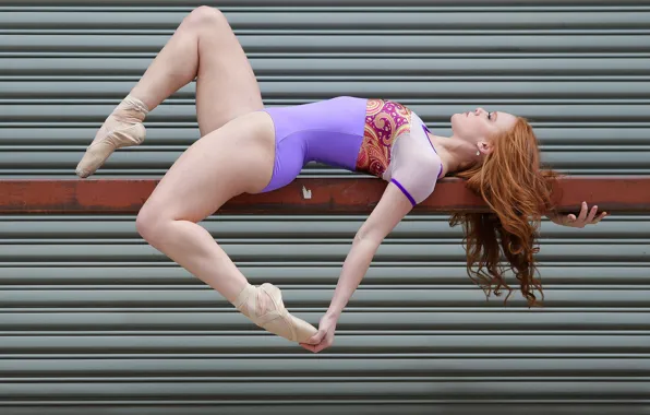 Picture girl, pose, feet, lies