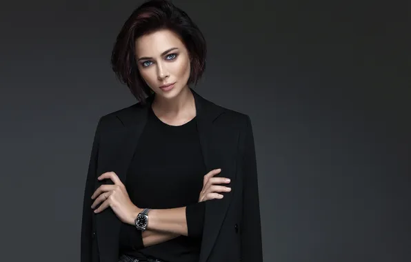 Look, pose, watch, makeup, figure, actress, jacket, hair