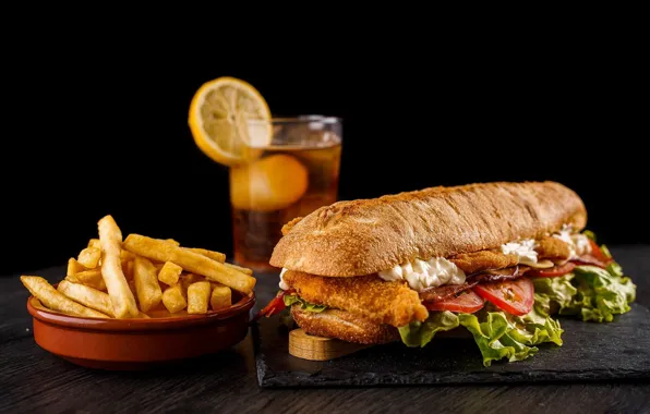 Meat, drink, sandwich, tomatoes, bacon, salad, French fries