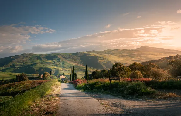 Road, mountains, fog, Italy, house, Tuscany