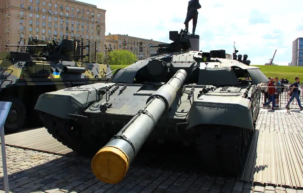 Picture Moscow, Ukraine, 2024, SVO, Poklonnaya Gora, Trophies of military equipment from Ukraine and NATO, The …