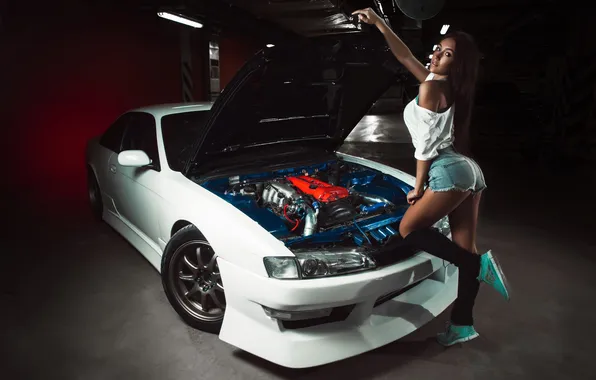 Auto, girl, pose, engine, model, shorts, the hood, Mike