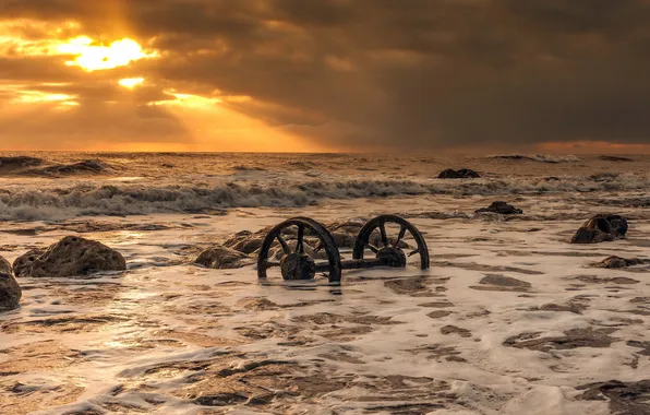Picture sea, sunset, wheel