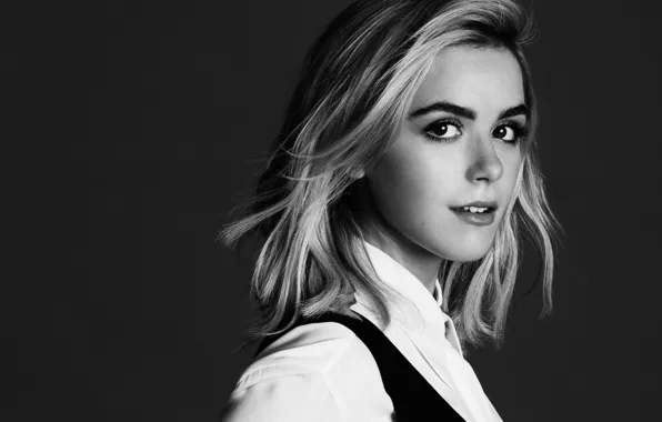 Girl, portrait, black and white, Kiernan Shipka