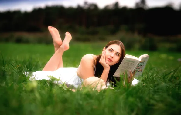 Picture girl, green grass, lying, reading, literature, Kamila, Maciej Werbliński, reading a book