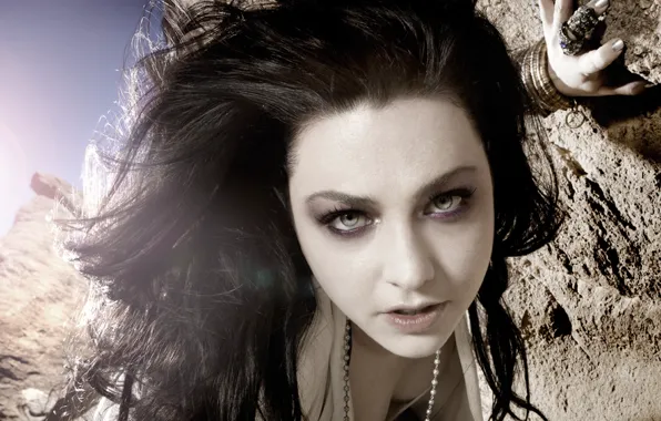 Picture look, rocks, Evanescence, Amy Lee