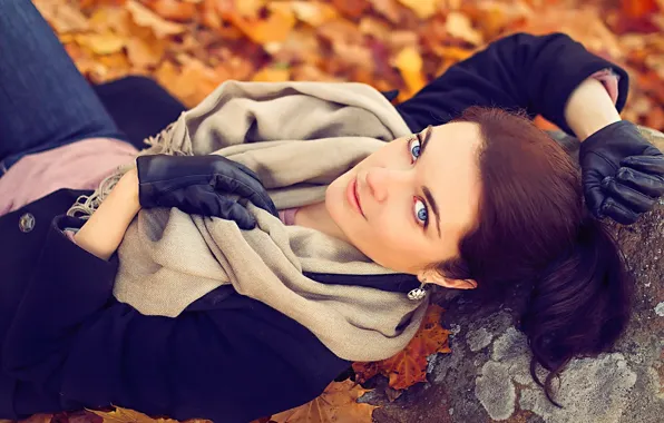 Autumn, eyes, look, girl, leaves.
