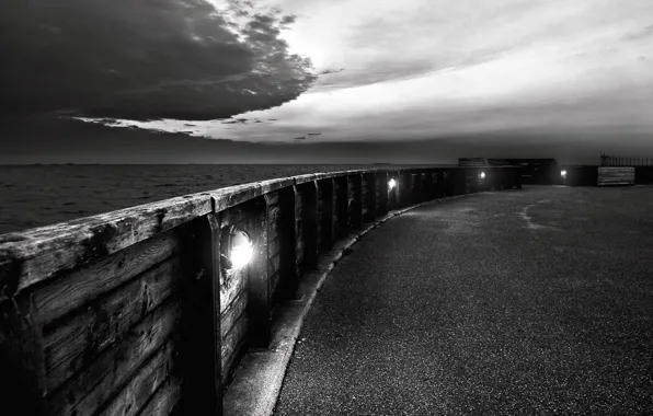 Picture Promenade, Clouds, Black and white