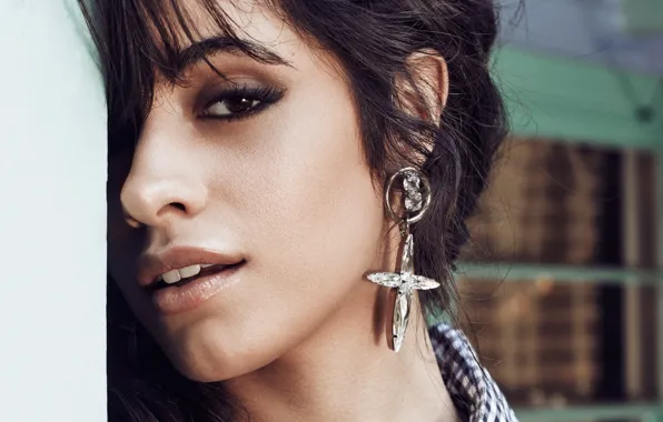 Look, girl, earrings, Camila Hair