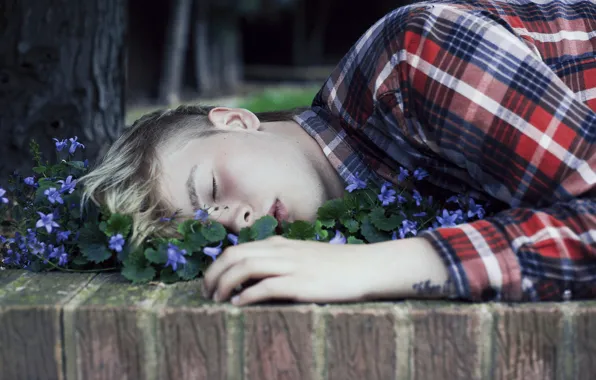 Picture flowers, sleep, guy