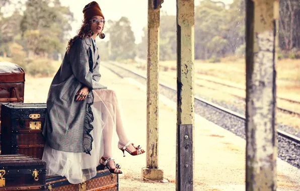 Picture Australia, Vogue, retro-inspired vintage story, Ondria Hardin