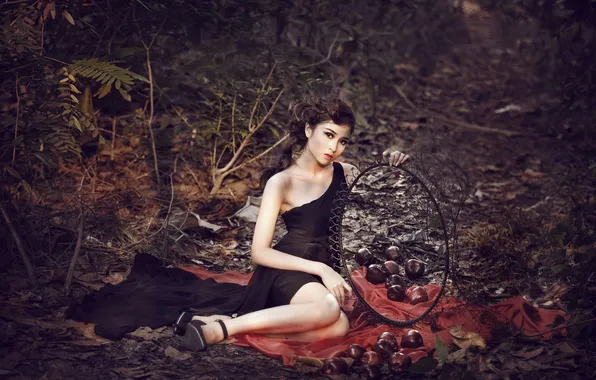 Girl, apples, mirror