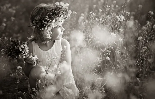 Picture flowers, girl, wreath, monochrome photo