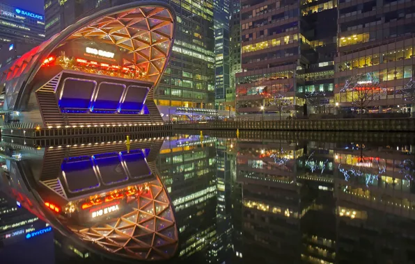 Picture lights, reflection, England, London, One Canada Square-The Wharf, business quarter