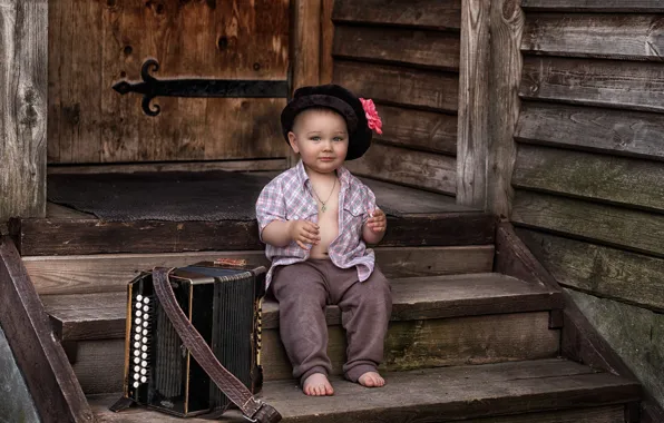 Picture home, Bayan, boy