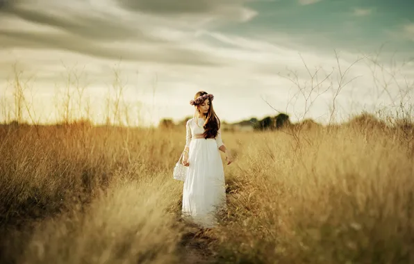 Wallpaper field, autumn, girl