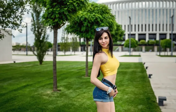 Picture grass, trees, pose, lawn, model, shorts, the building, portrait
