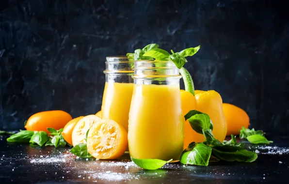 Glasses, juice, pepper, vegetables, tomatoes, smoothies