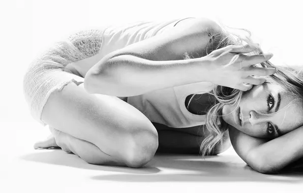 Picture look, girl, face, black and white, shadow, Sienna Miller