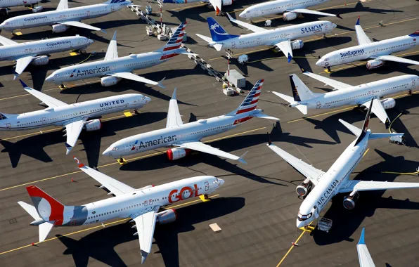 The plane, Liner, Boeing, Parking, Boeing 737, Airliner, Air Canada, American Airlines