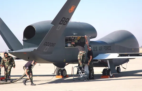 USA, soldier, man, U.S. Air Force, drone, VANT, Northrop Grumman RQ-4 Global Hawk