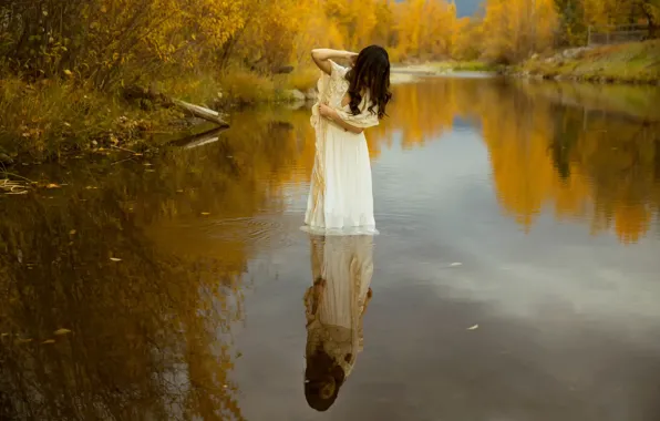 Picture autumn, girl, in the water, Lichon