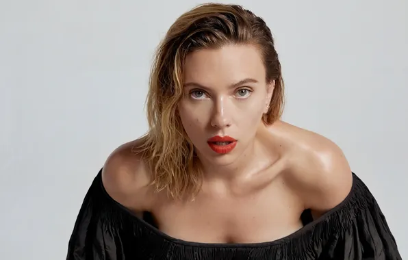 Picture look, girl, pose, photo, actress, Scarlett Johansson, lips, shoulders