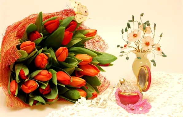 Picture stones, bouquet, tulips, box