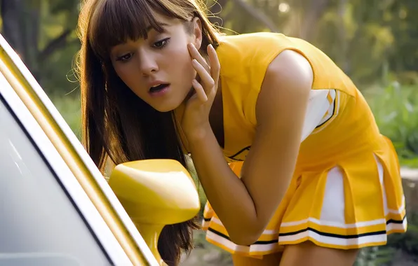 Picture auto, girl, yellow, the film, dress, mirror, brown hair, death proof