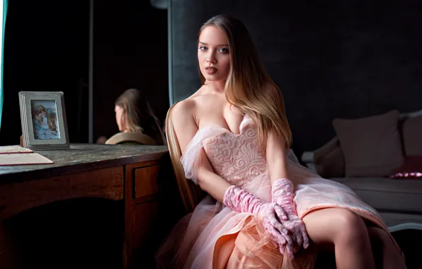 Picture look, girl, table, photo, dress, neckline, gloves, Sergey Olszewski