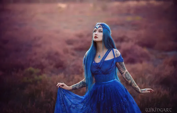 Field, look, girl, nature, pose, style, hands, makeup