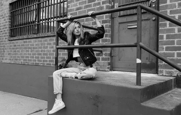 Picture pose, jeans, jacket, blonde, black and white, sitting