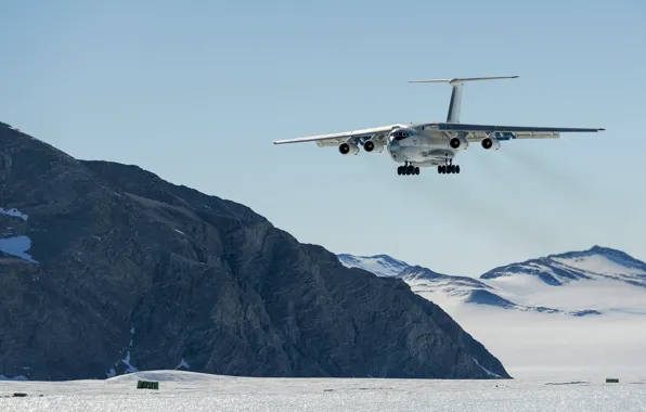 Picture aviation, mountains, the plane