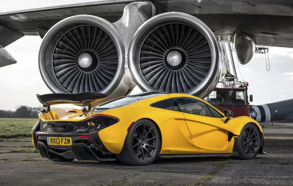 Picture McLaren, Yellow, The plane, Machine, Ass, McLaren, Supercar, Yellow, The airfield, Supercar, Turbine