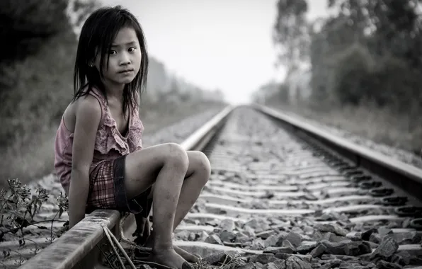 Picture girl, Girl on Railway
