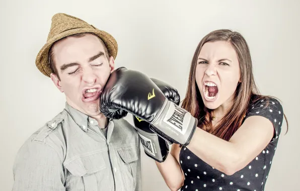 Picture girl, humor, Boxing, blow, gloves, guy, emotion