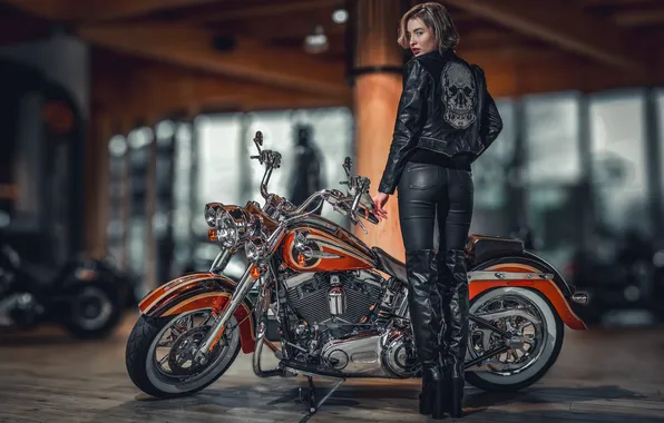 Picture look, girl, motorcycle, Beatrice