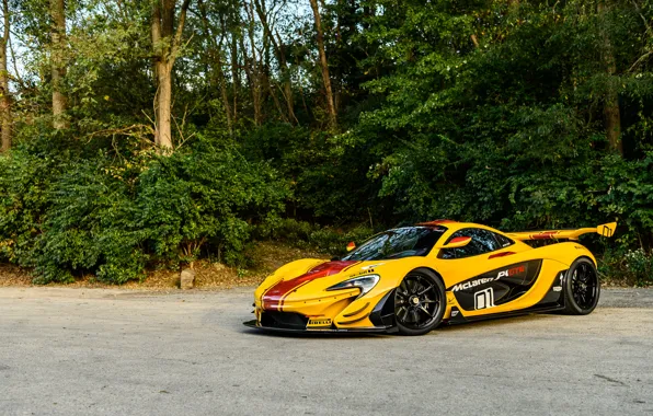 Picture Red, Yellow, P1 GTR