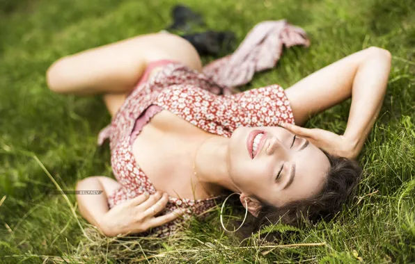 GRASS, GREENS, MOOD, Model Sofia Belenkaya, Photographer Belyaev Dmitry