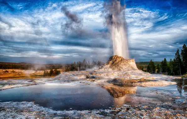 Picture Wyoming, Yellowstone, Castle Geyser