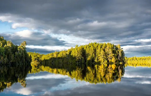 Clouds, trees, lake, reflection