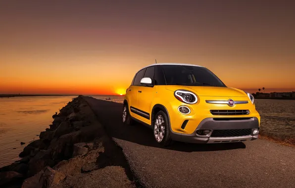 Picture sunset, shore, fiat 500L