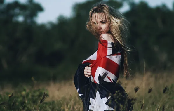 Picture field, girl, My Nirri Hakanson, flag of Australia