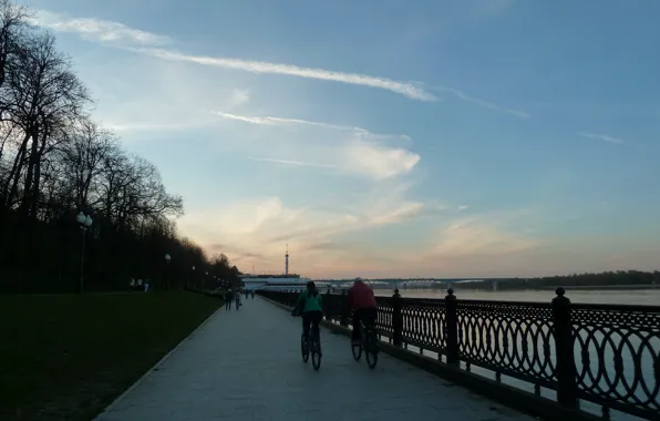 The sky, people, the evening, walk, promenade, Volga