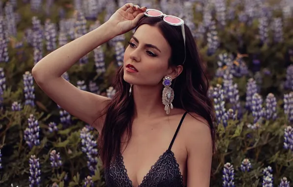 Picture field, summer, look, girl, flowers, model, earrings, brunette